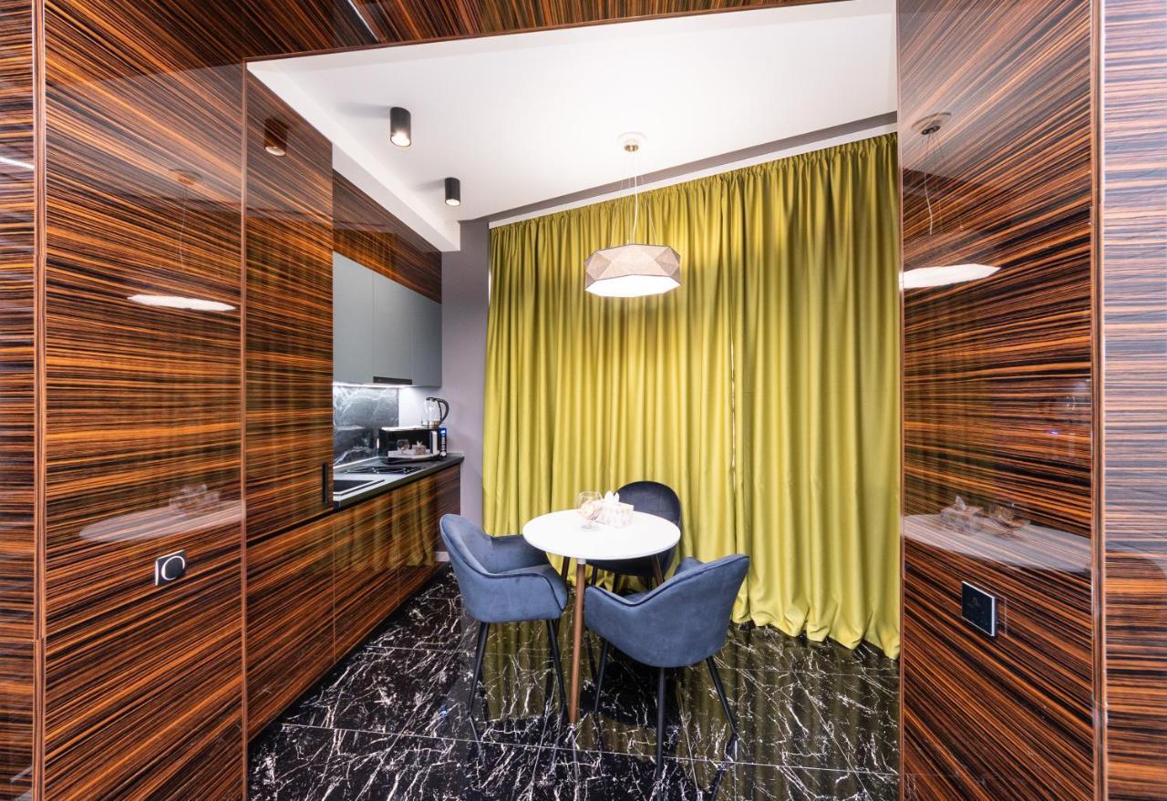 Luxury Apartments Arena Guliver Kiev Luaran gambar