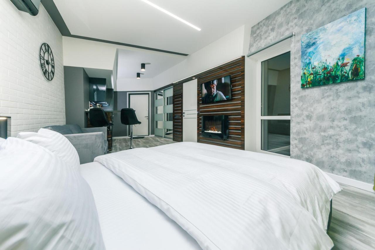 Luxury Apartments Arena Guliver Kiev Luaran gambar